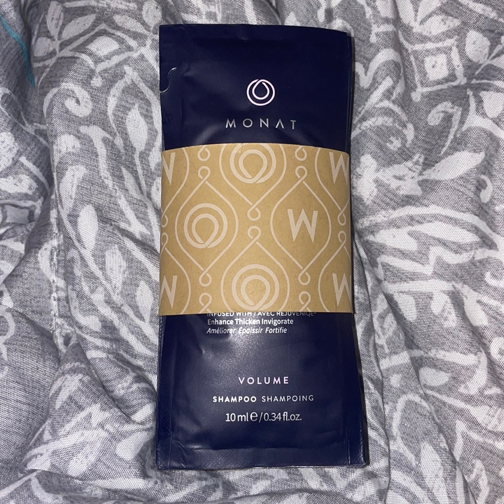 6 samples of renew shampoo